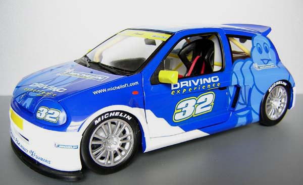 Renault Clio V6